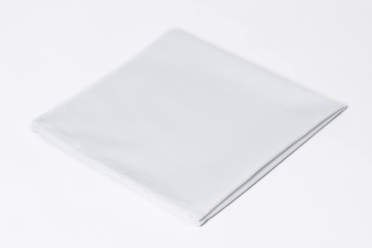 Napkin, 45 x 45 cm
80% polyester / 20% cotton
Weight: 225gsm